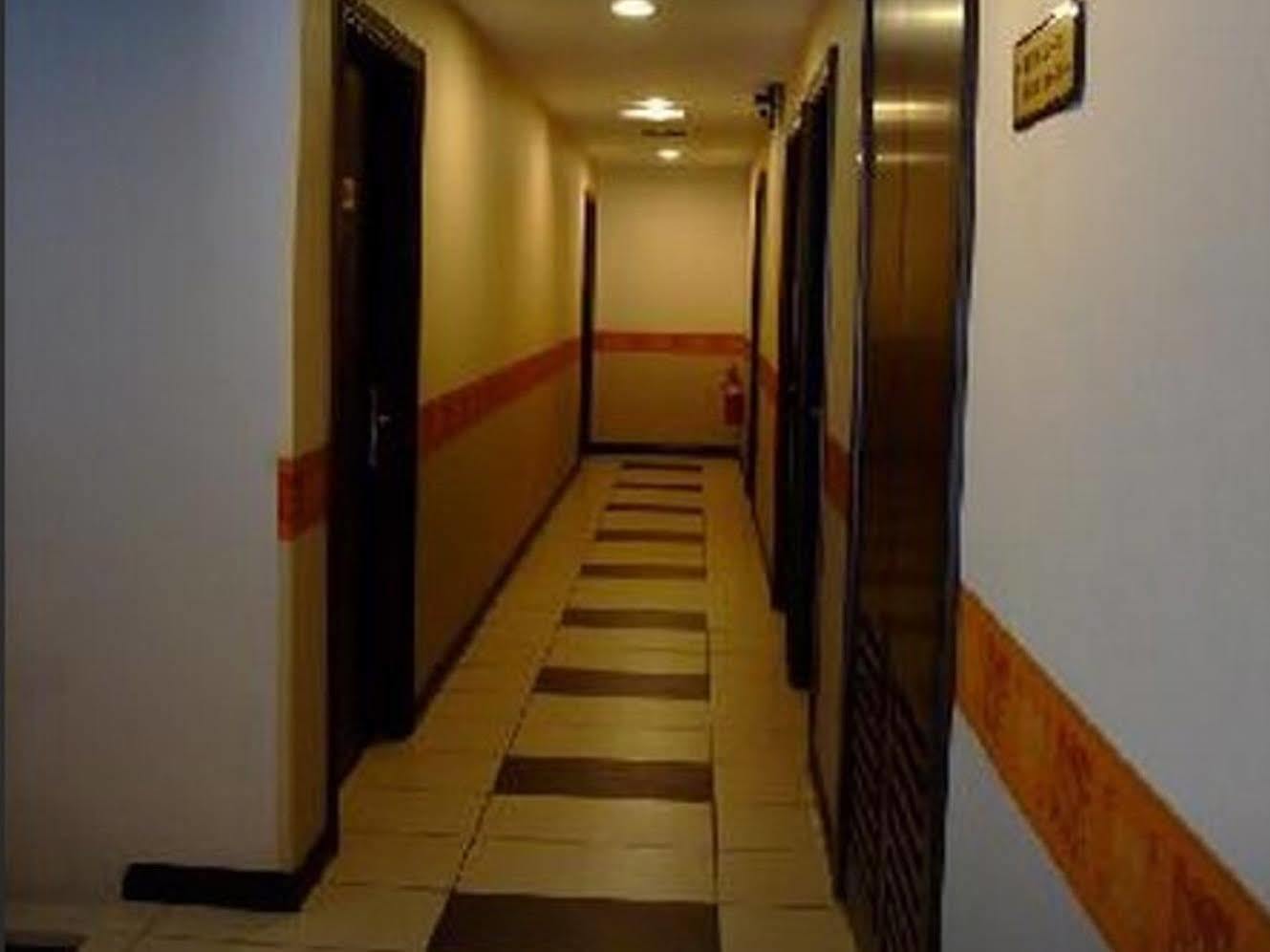 Hotel 1