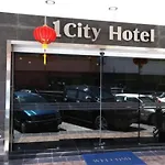1 City Hotel