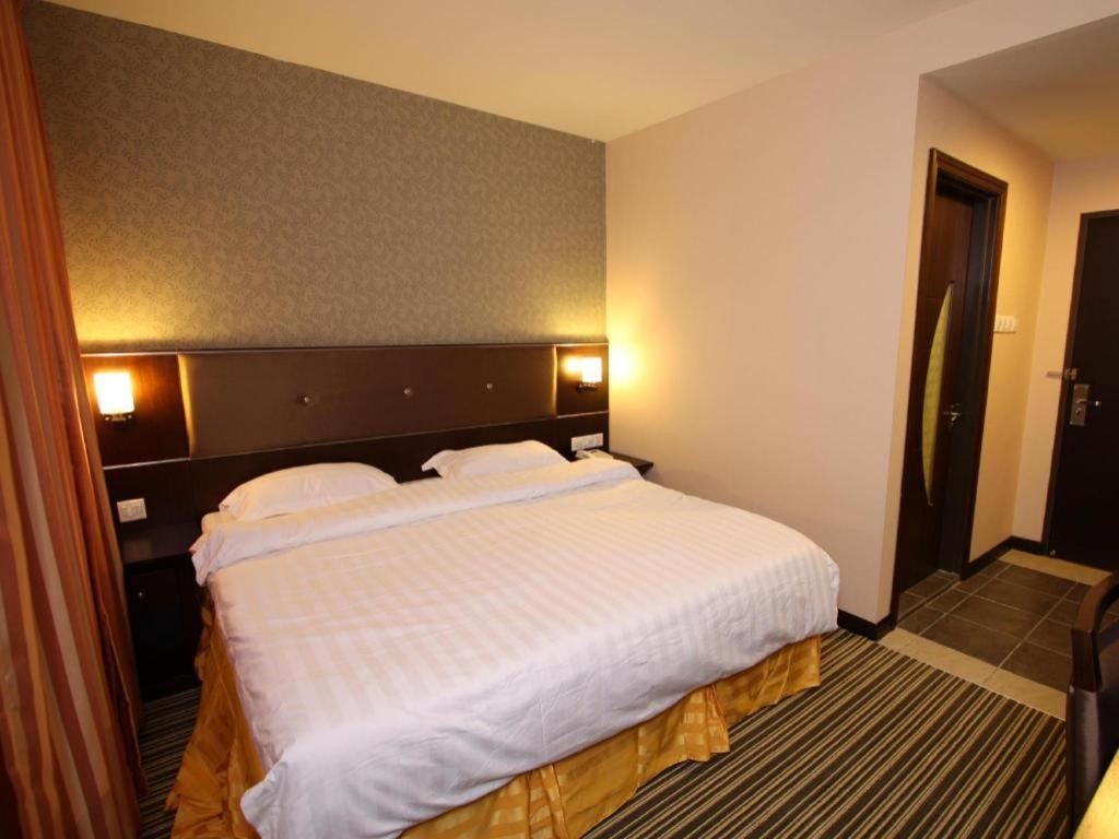 1 Hotel Kota Kinabalu